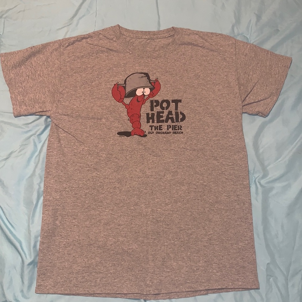 Regular tee with cool print in front size M